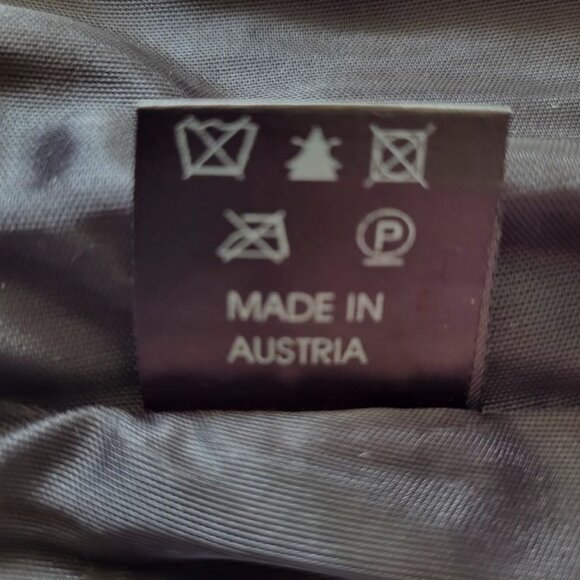 Ischiko Skirt - Medium - Picture 8 of 9